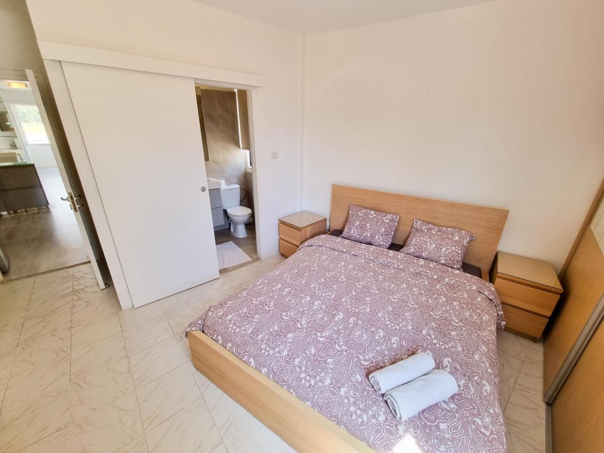 Cheer Up City Apartment, Near To The Finikoudes Beach Larnaca Extérieur photo